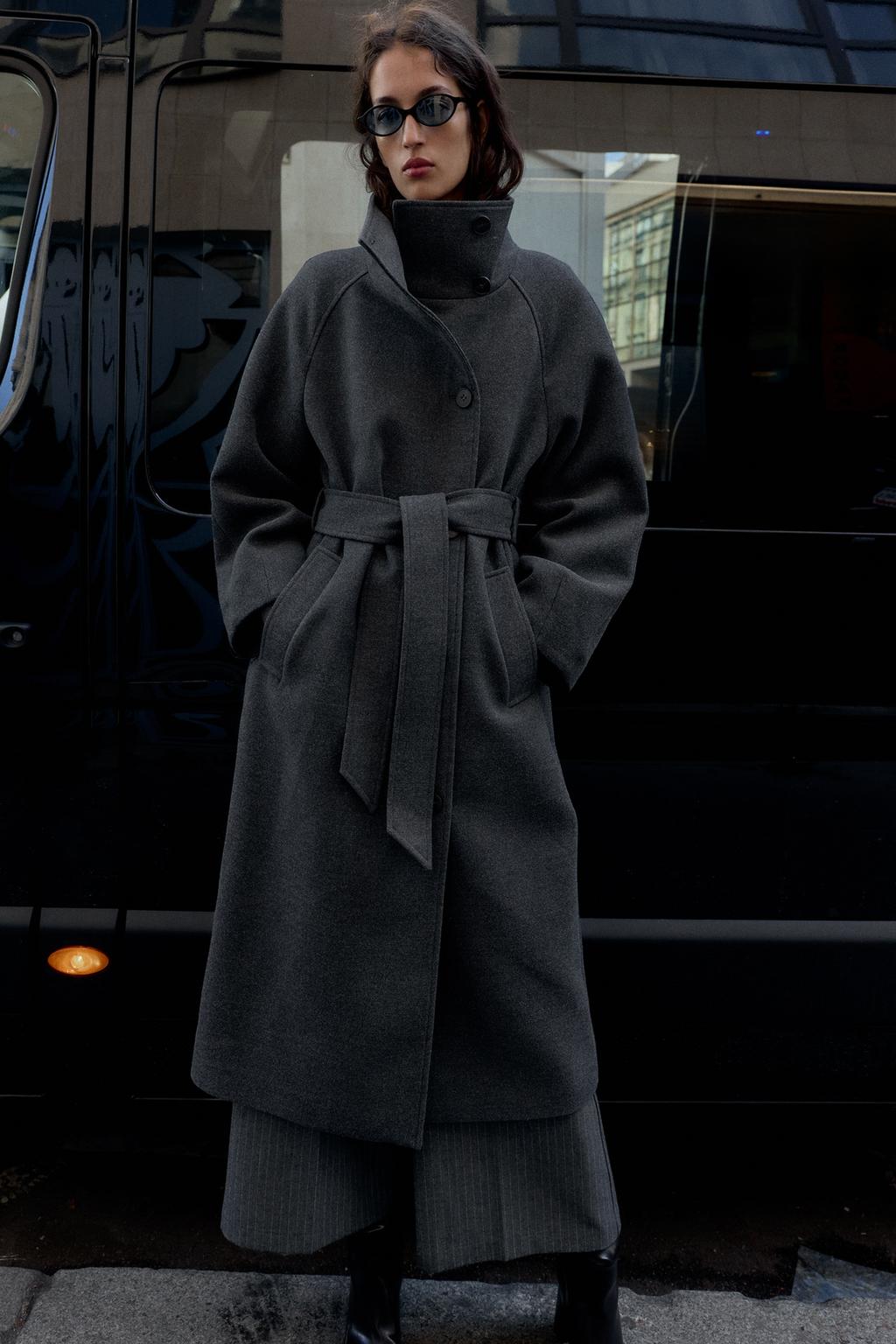 Noire Wool Trenchcoat